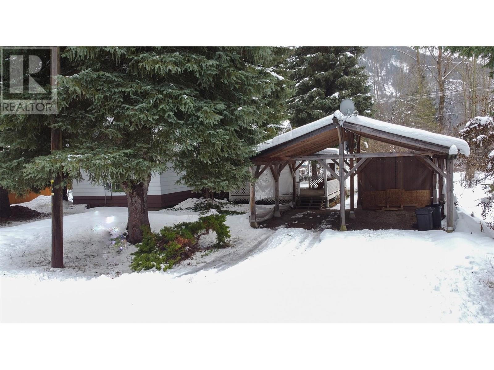 223 Riverside Avenue, Salmo, British Columbia  V0G 1Z0 - Photo 43 - 10353799