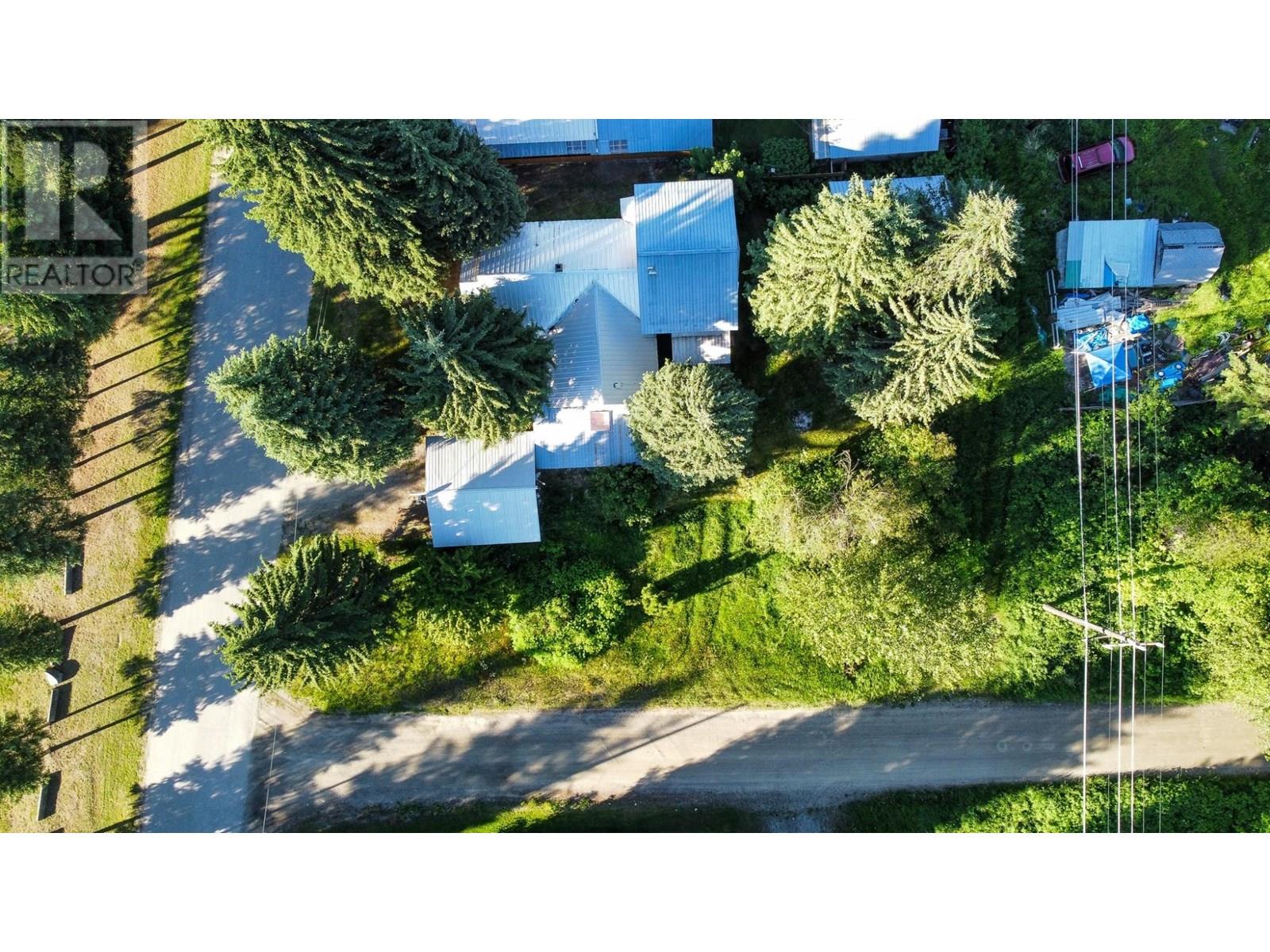 223 Riverside Avenue, Salmo, British Columbia  V0G 1Z0 - Photo 47 - 10353799