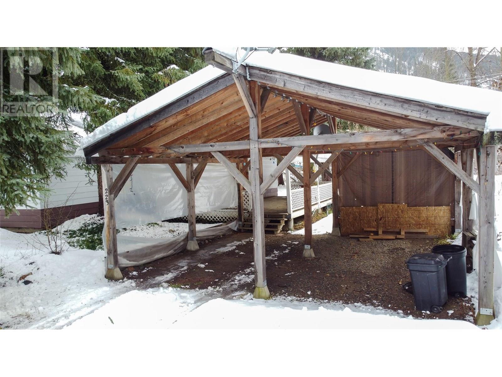 223 Riverside Avenue, Salmo, British Columbia  V0G 1Z0 - Photo 49 - 10353799