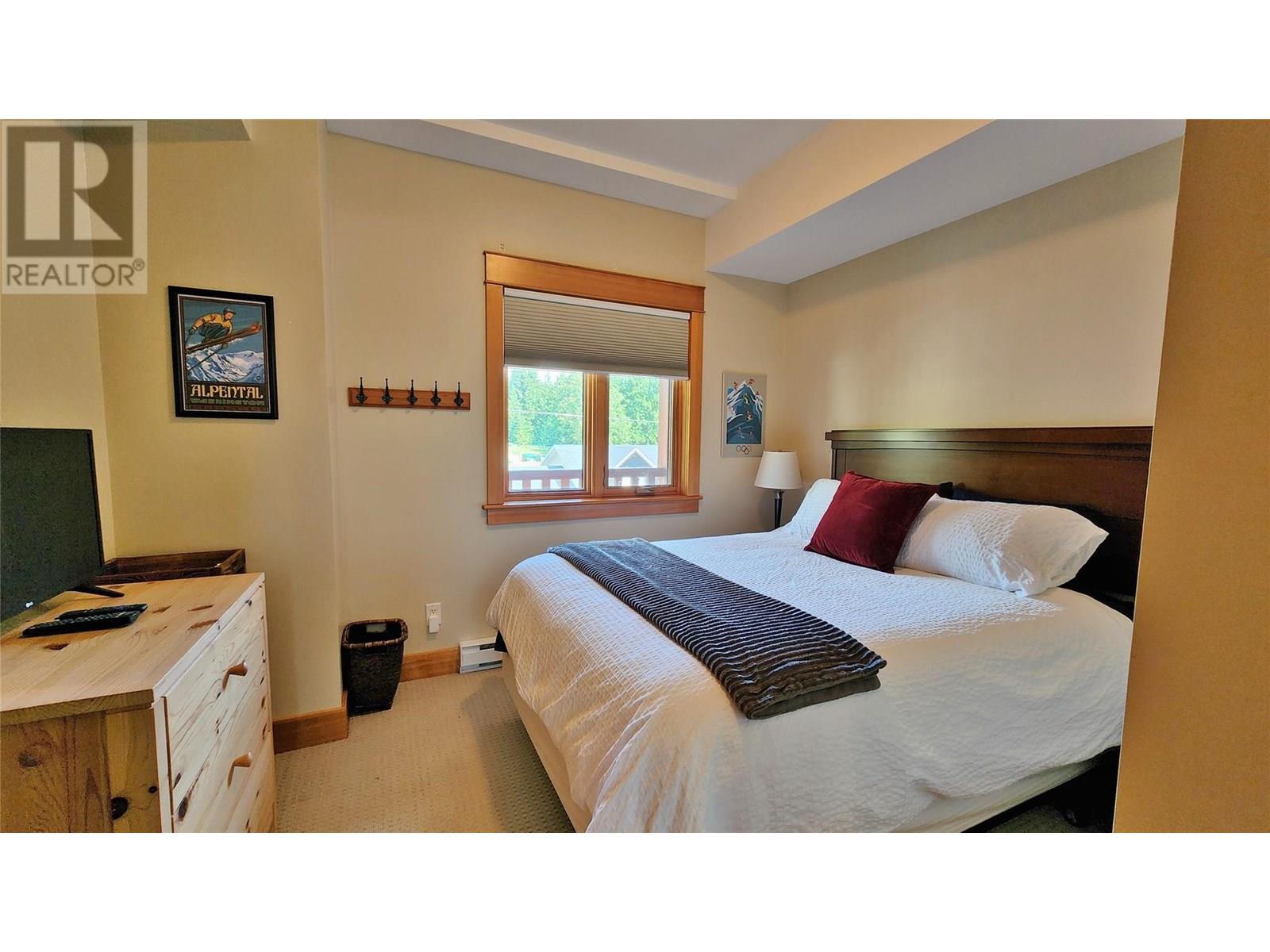 1080 Olaus Way Unit# 3a, Rossland, British Columbia  V0G 1Y0 - Photo 14 - 10353474