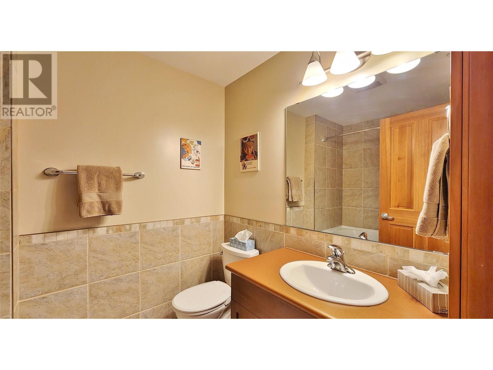 1080 Olaus Way Unit# 3a, Rossland, British Columbia  V0G 1Y0 - Photo 16 - 10353474