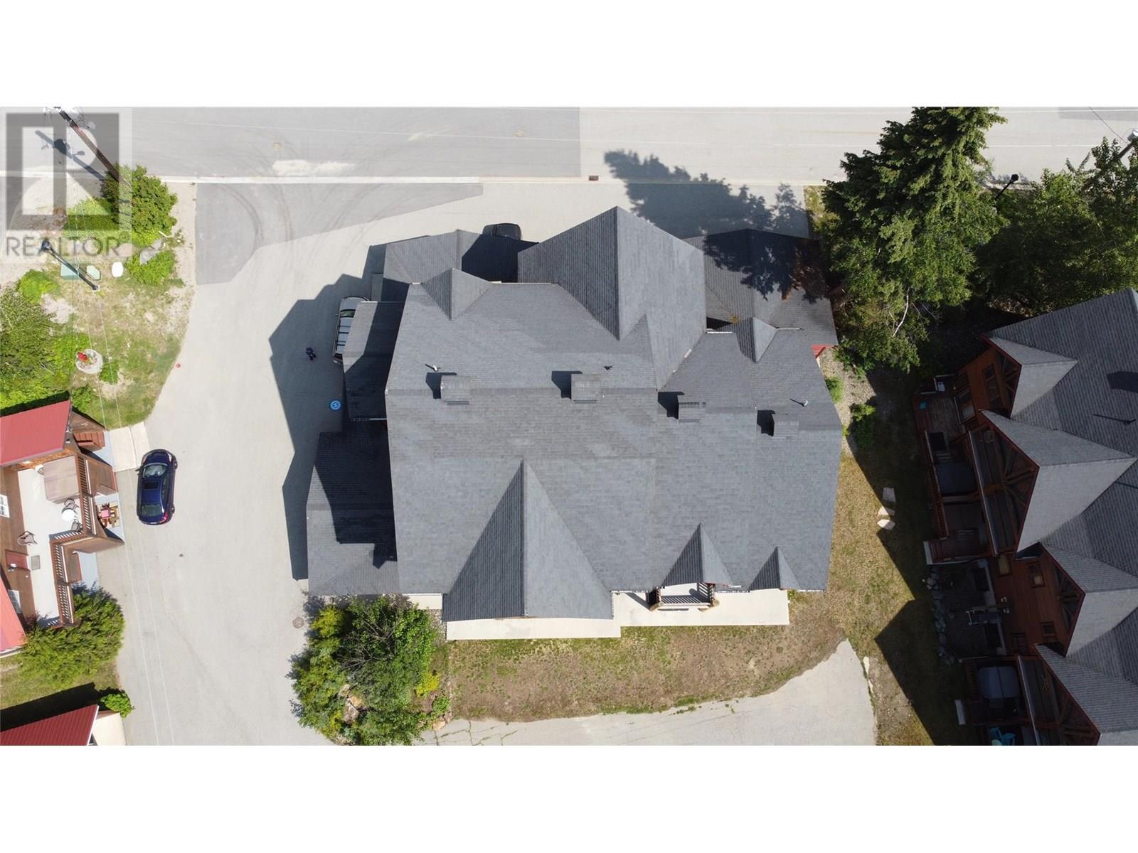 1080 Olaus Way Unit# 3a, Rossland, British Columbia  V0G 1Y0 - Photo 38 - 10353474