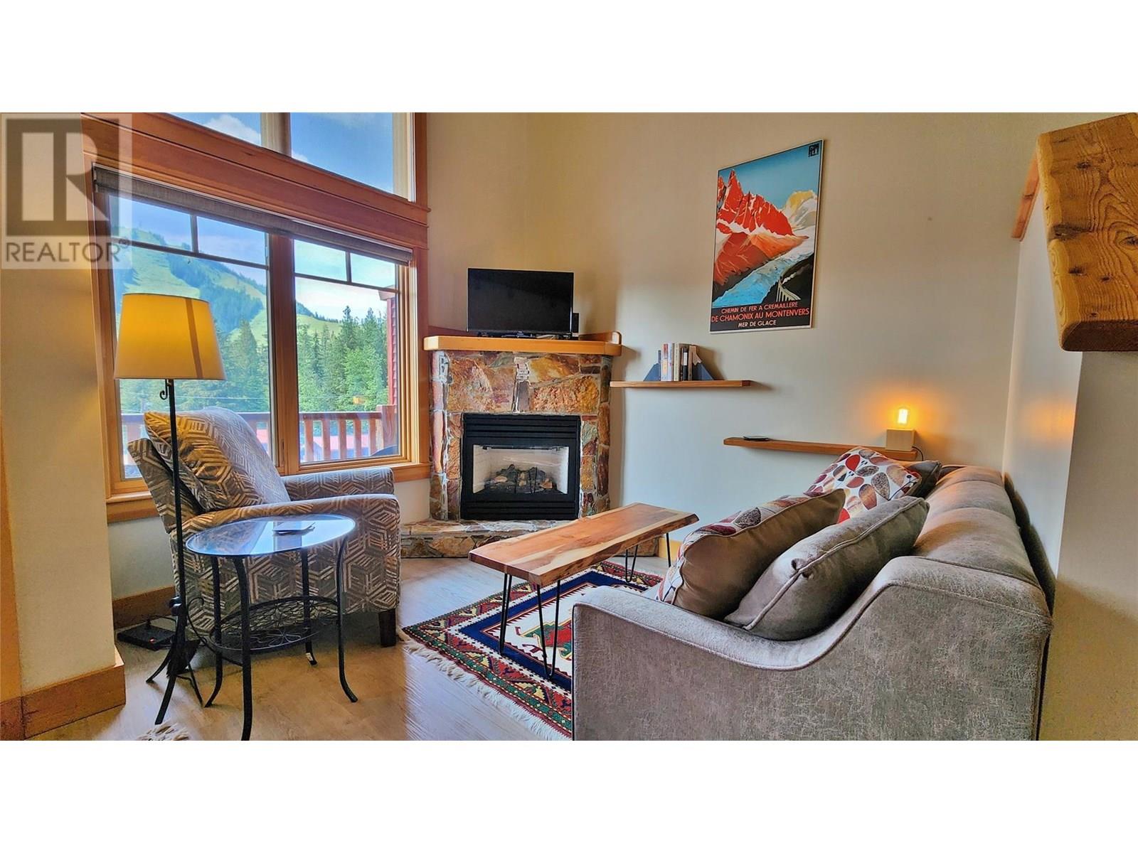 1080 Olaus Way Unit# 3a, Rossland, British Columbia  V0G 1Y0 - Photo 4 - 10353474
