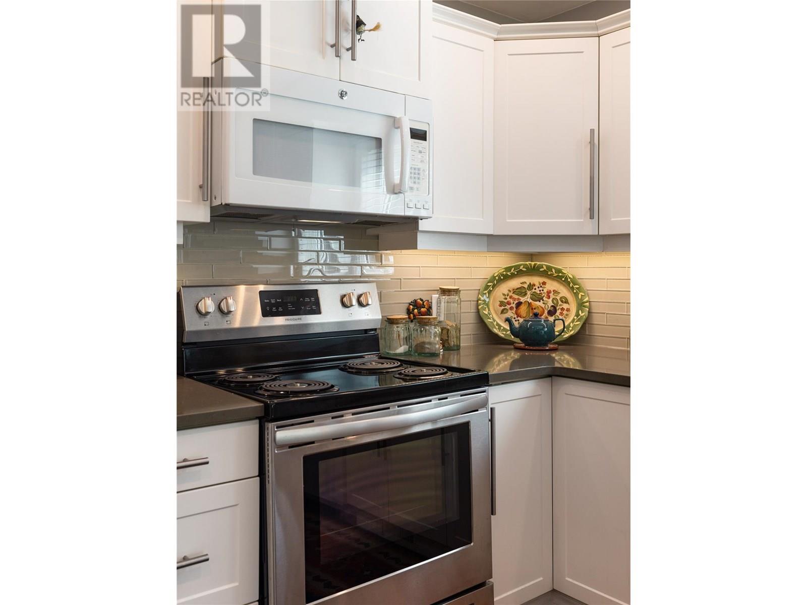 603 Fletcher Avenue, Slocan, British Columbia  V0G 2C0 - Photo 16 - 10353619