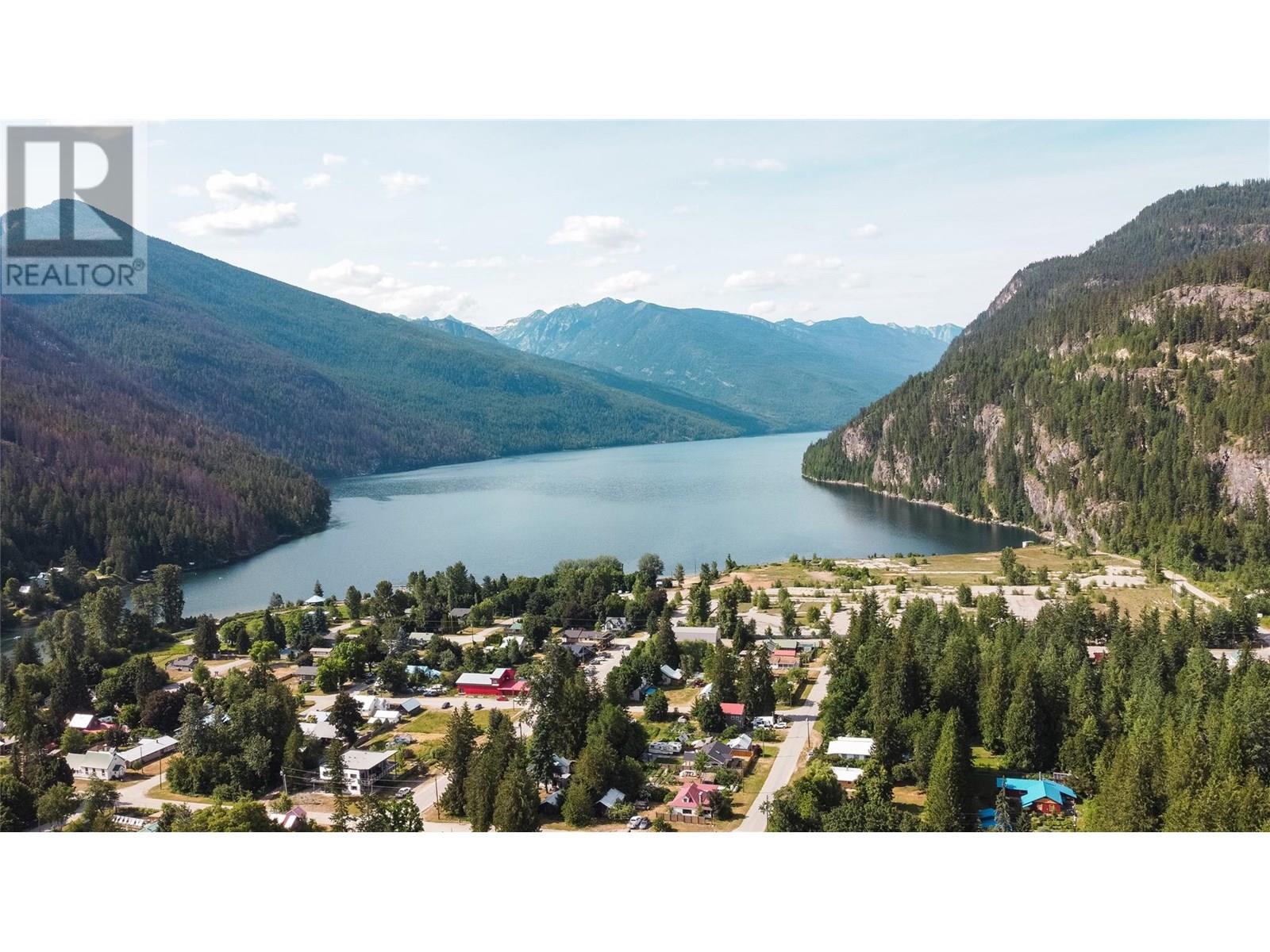 603 Fletcher Avenue, Slocan, British Columbia  V0G 2C0 - Photo 5 - 10353619