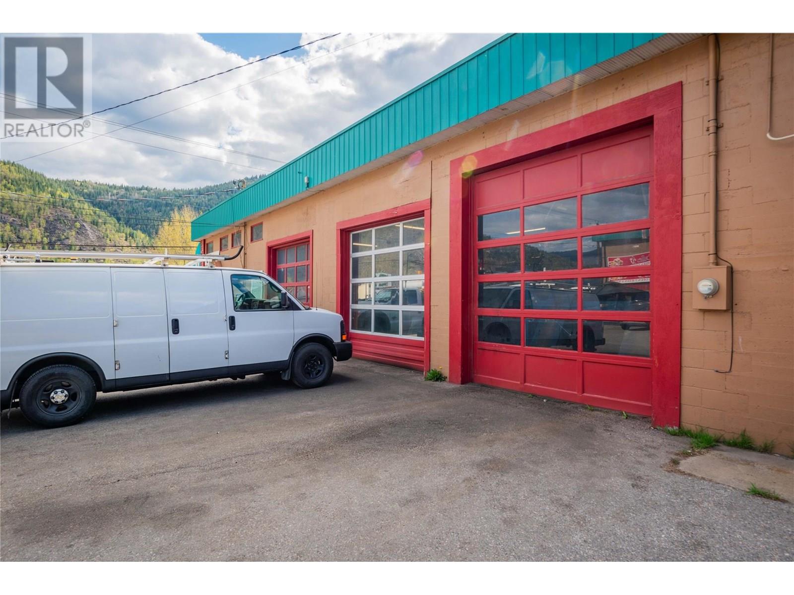 2865 B And 2929 Hiighway Drive, Trail, British Columbia  V1R 2T2 - Photo 27 - 10344222