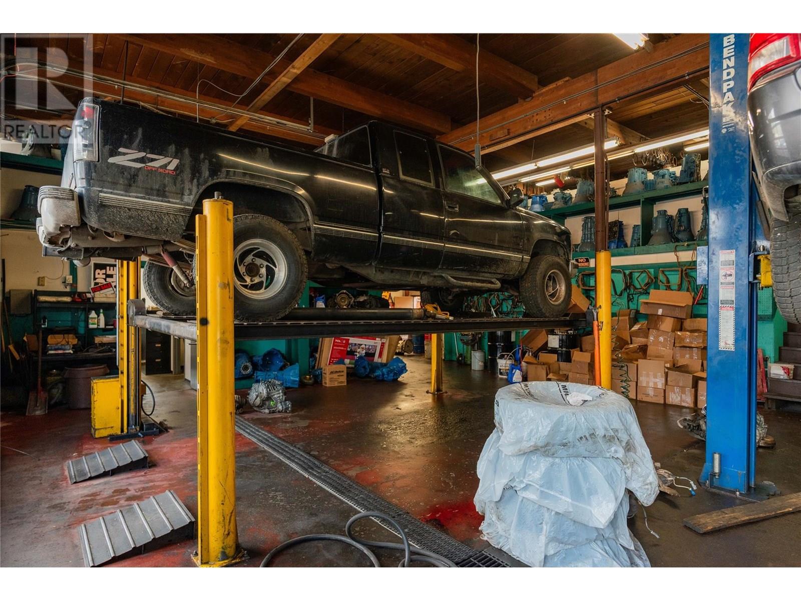 2865 B And 2929 Hiighway Drive, Trail, British Columbia  V1R 2T2 - Photo 39 - 10344222
