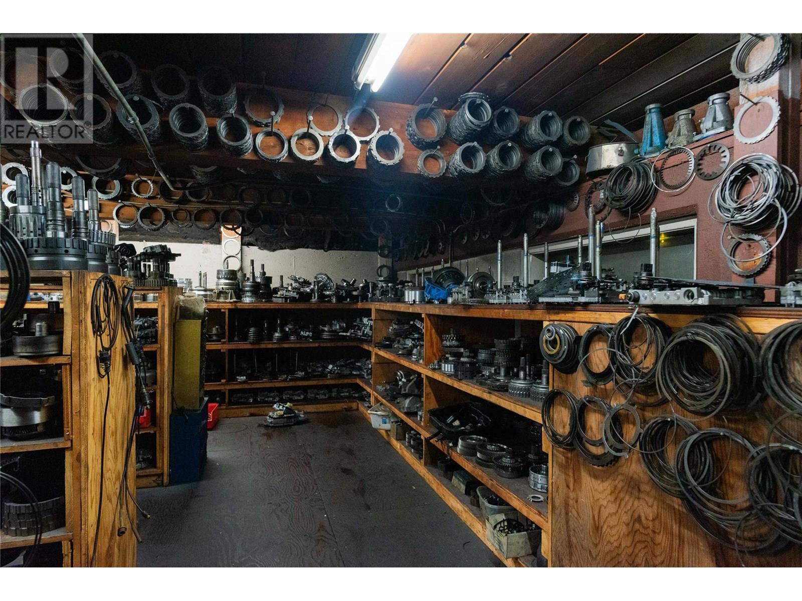 2865 B And 2929 Hiighway Drive, Trail, British Columbia  V1R 2T2 - Photo 46 - 10344222