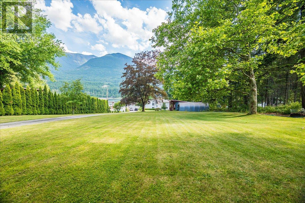 7620 3a Highway, Balfour, British Columbia  V0G 1C0 - Photo 43 - 10354089