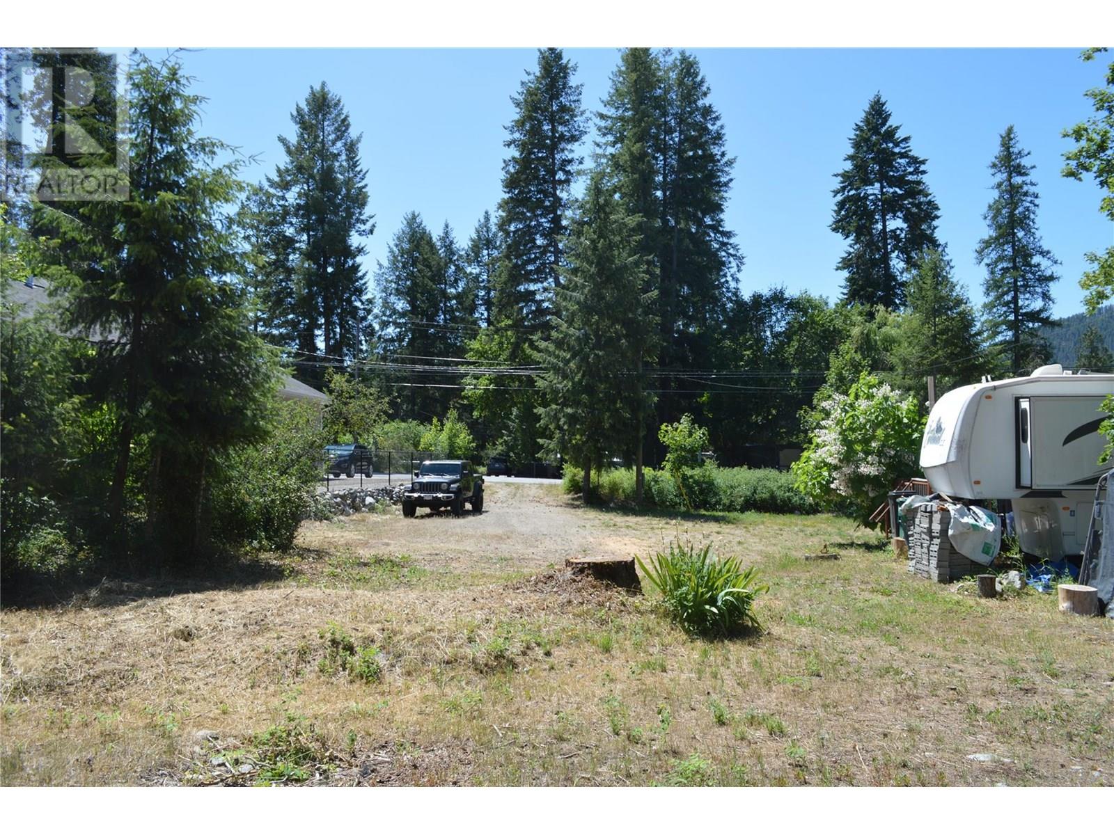 60 Kingsley Road, Christina Lake, British Columbia  V0H 1E2 - Photo 25 - 10354146