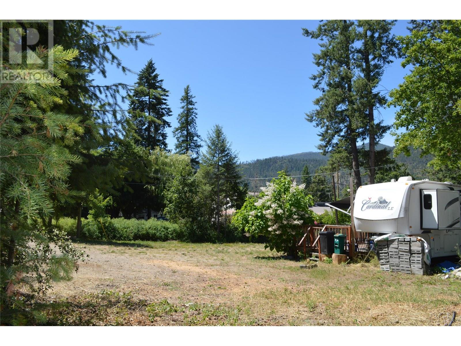 60 Kingsley Road, Christina Lake, British Columbia  V0H 1E2 - Photo 8 - 10354146