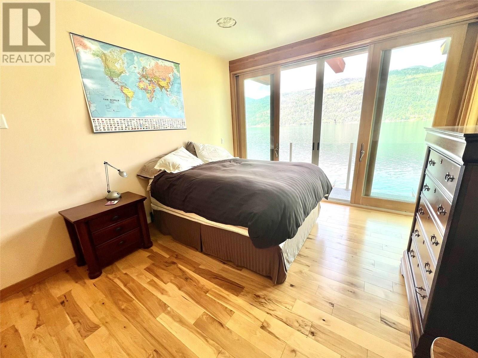 2411 Sunset Drive, Christina Lake, British Columbia  V0H 1E2 - Photo 23 - 10353981