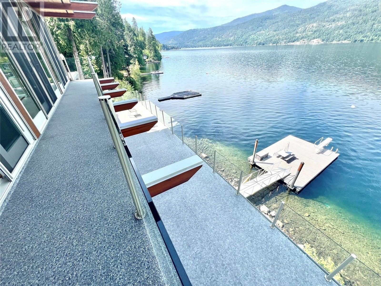 2411 Sunset Drive, Christina Lake, British Columbia  V0H 1E2 - Photo 26 - 10353981