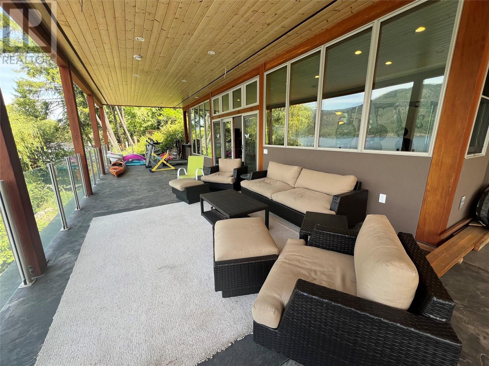 2411 Sunset Drive, Christina Lake, British Columbia  V0H 1E2 - Photo 35 - 10353981