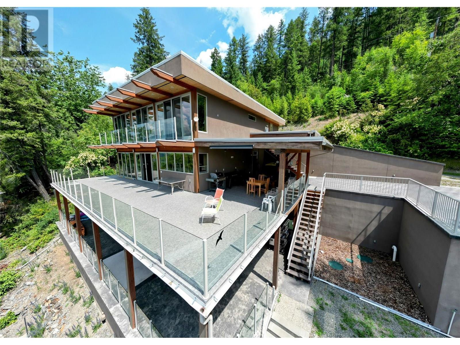 2411 Sunset Drive, Christina Lake, British Columbia  V0H 1E2 - Photo 4 - 10353981