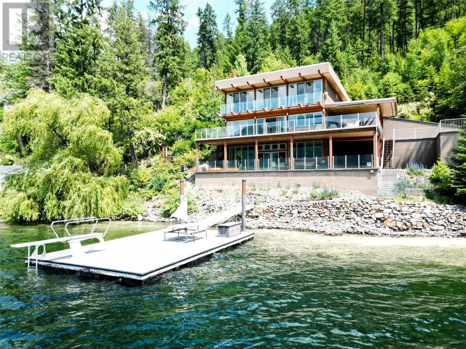 2411 Sunset Drive, Christina Lake, British Columbia  V0H 1E2 - Photo 43 - 10353981