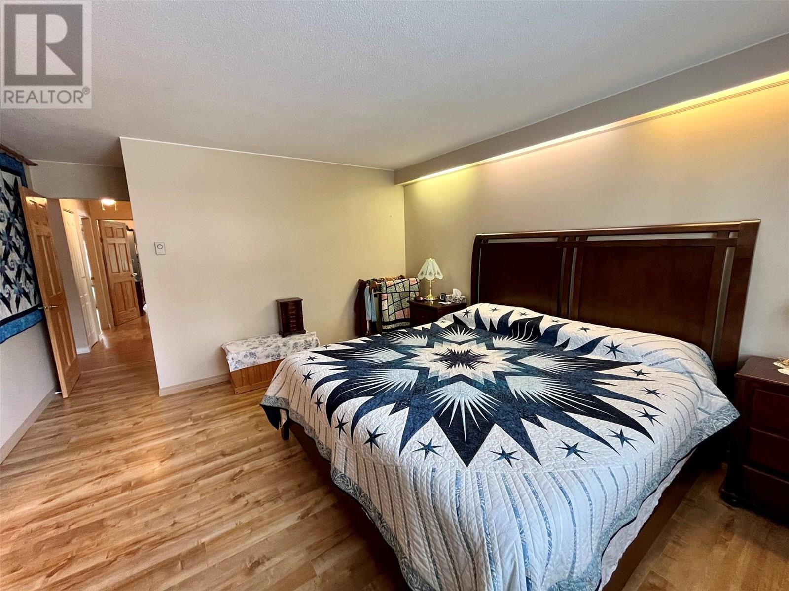 609 10th Avenue Nw, Nakusp, British Columbia  V0G 1R0 - Photo 20 - 10354101