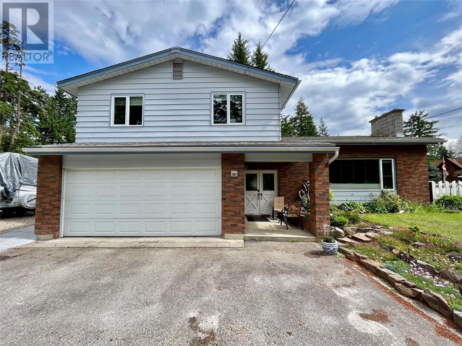 609 10th Avenue Nw, Nakusp, British Columbia  V0G 1R0 - Photo 55 - 10354101