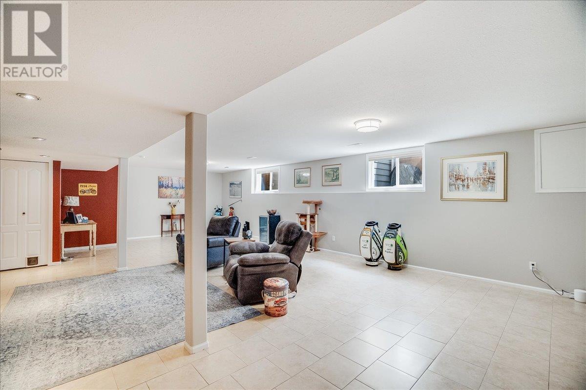 1040 Regan Crescent, Trail, British Columbia  V1R 1C4 - Photo 62 - 10353953