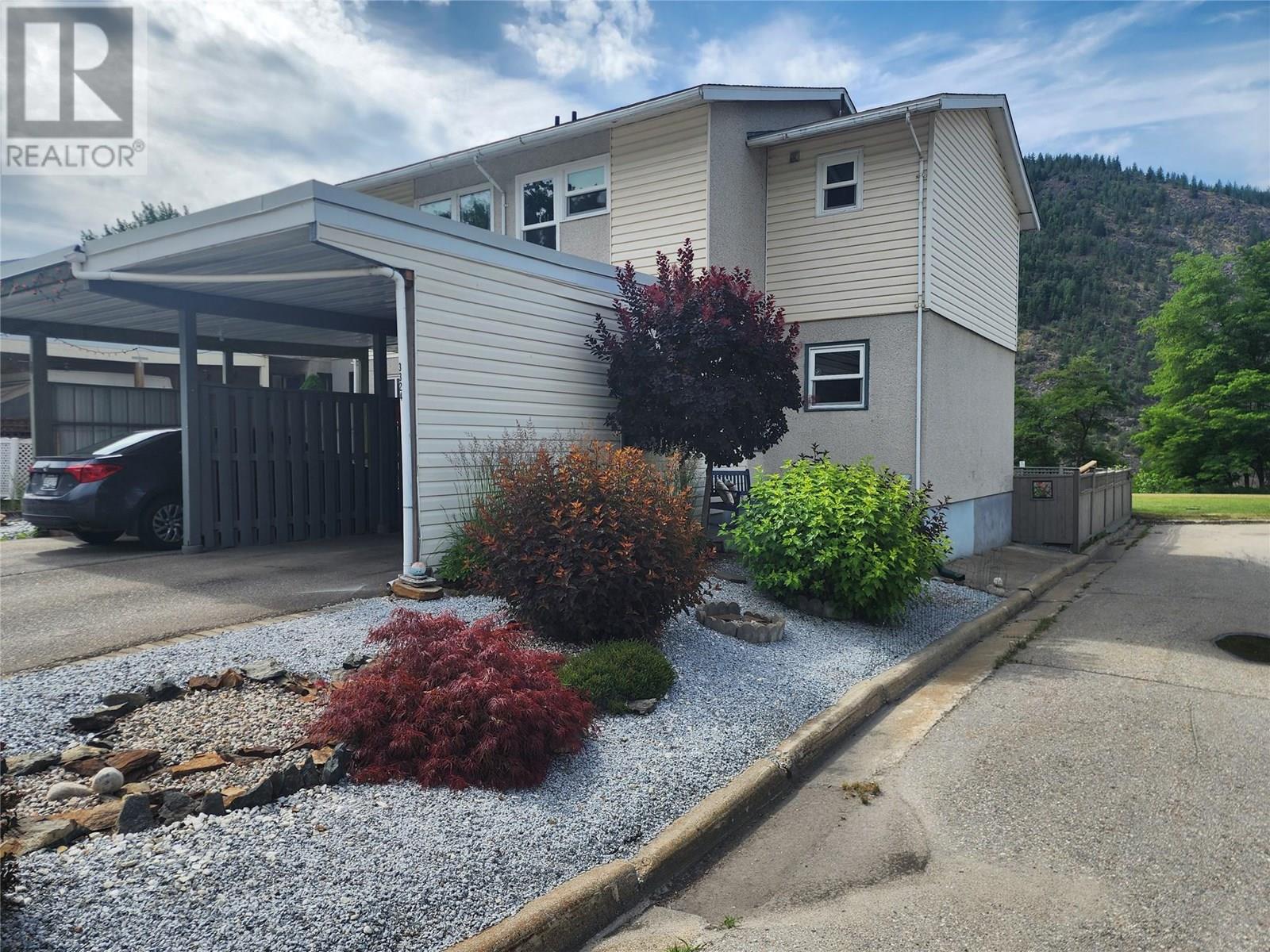 3324 Laurel Crescent, Trail, British Columbia  V1R 4M5 - Photo 1 - 10353399