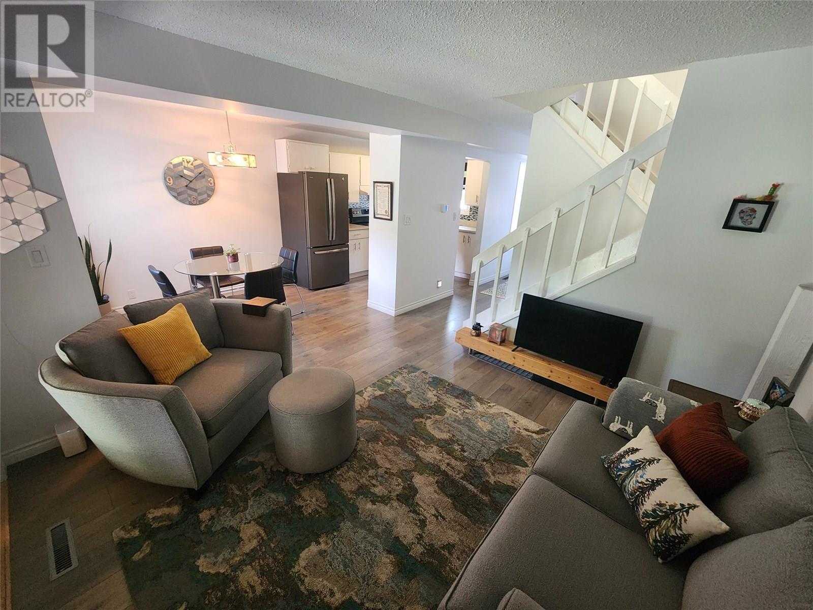 3324 Laurel Crescent, Trail, British Columbia  V1R 4M5 - Photo 6 - 10353399
