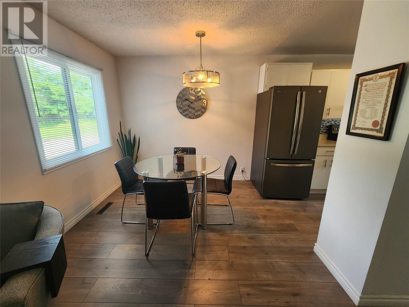 3324 Laurel Crescent, Trail, British Columbia  V1R 4M5 - Photo 7 - 10353399