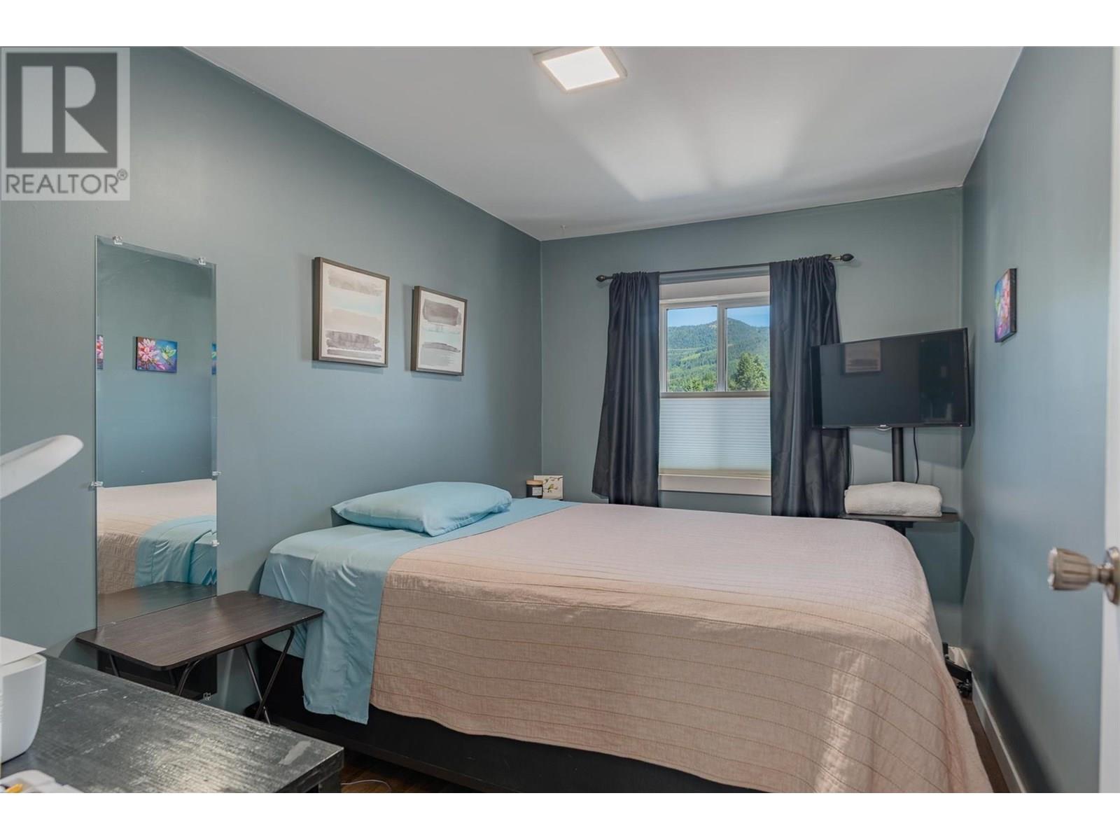 34 Nelson Avenue, Fruitvale, British Columbia  V0G 1L0 - Photo 19 - 10354211