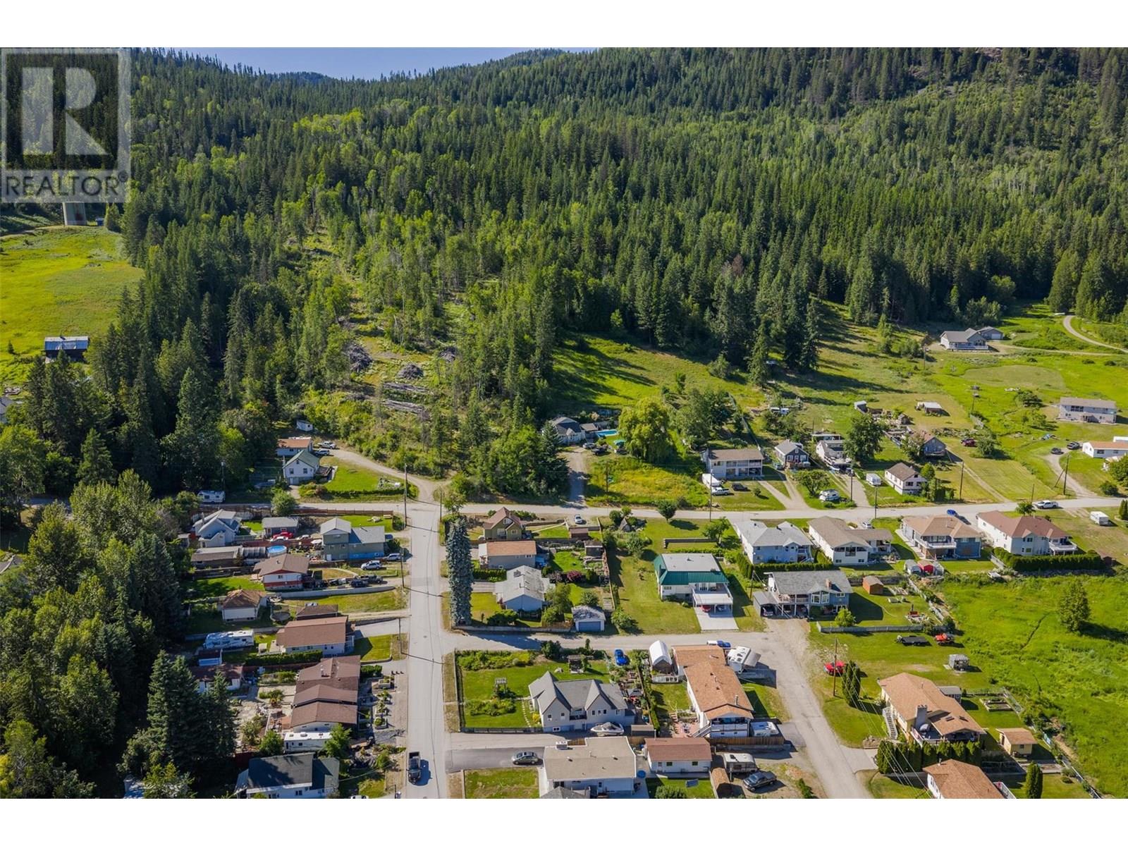 34 Nelson Avenue, Fruitvale, British Columbia  V0G 1L0 - Photo 46 - 10354211