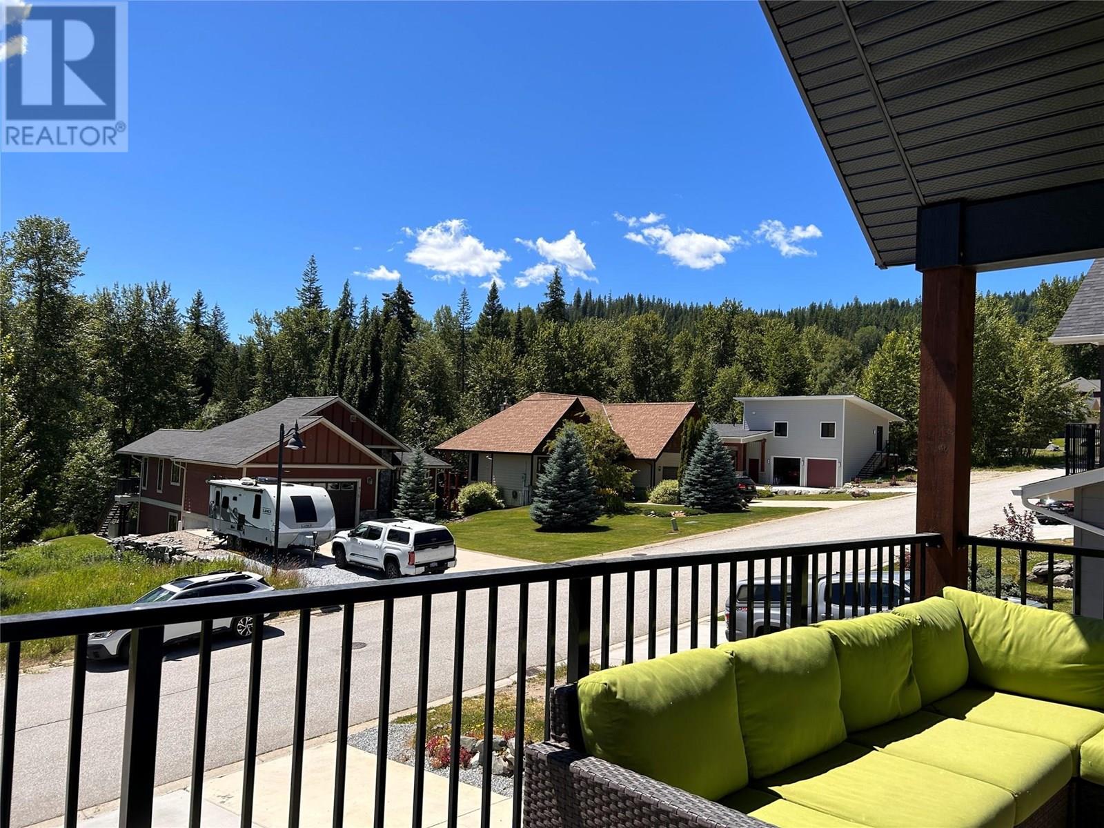 914 Redstone Drive, Rossland, British Columbia  V0G 1Y0 - Photo 4 - 10351890
