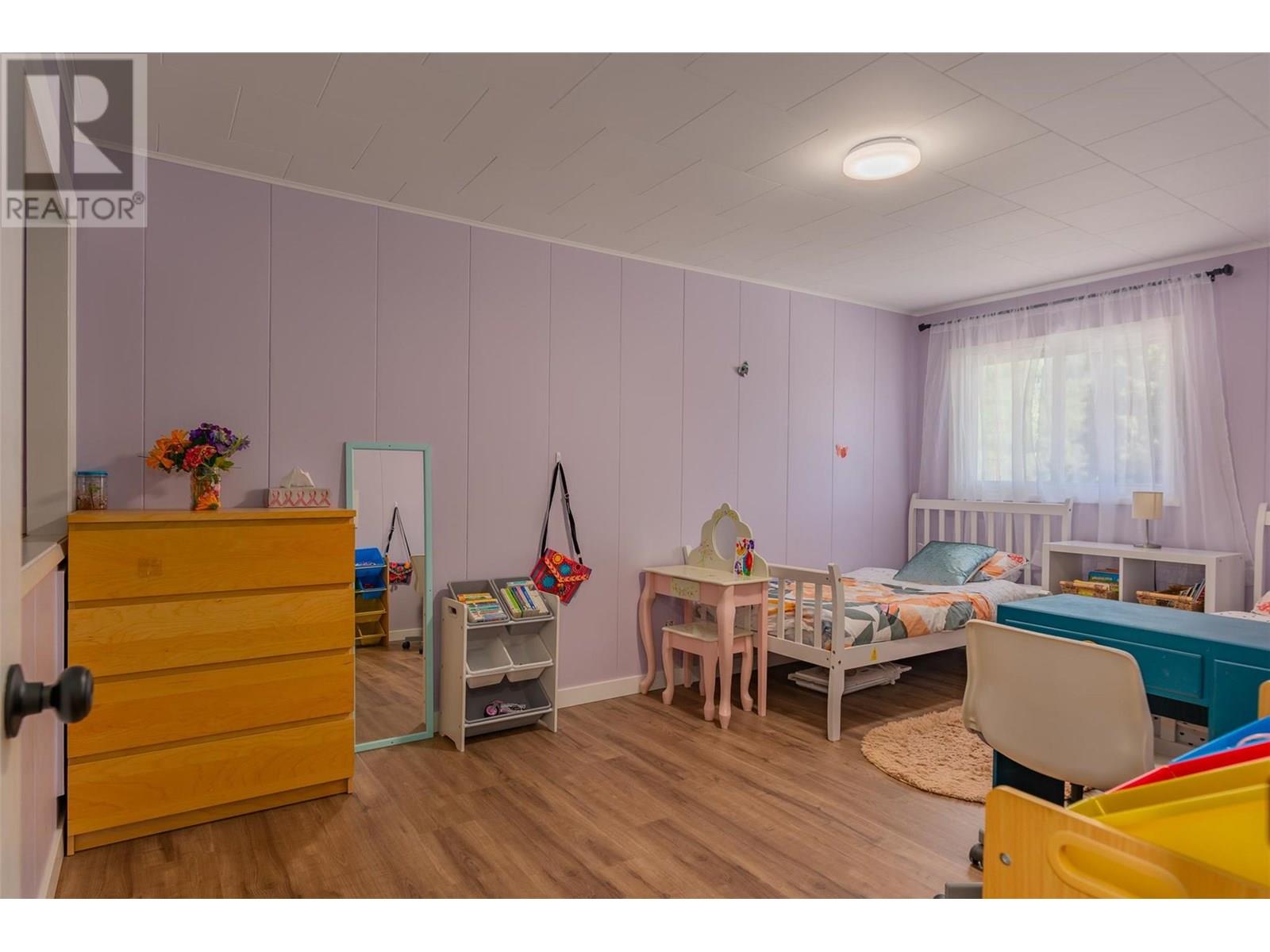 840 9th Avenue, Montrose, British Columbia  V0G 1P0 - Photo 19 - 10354356