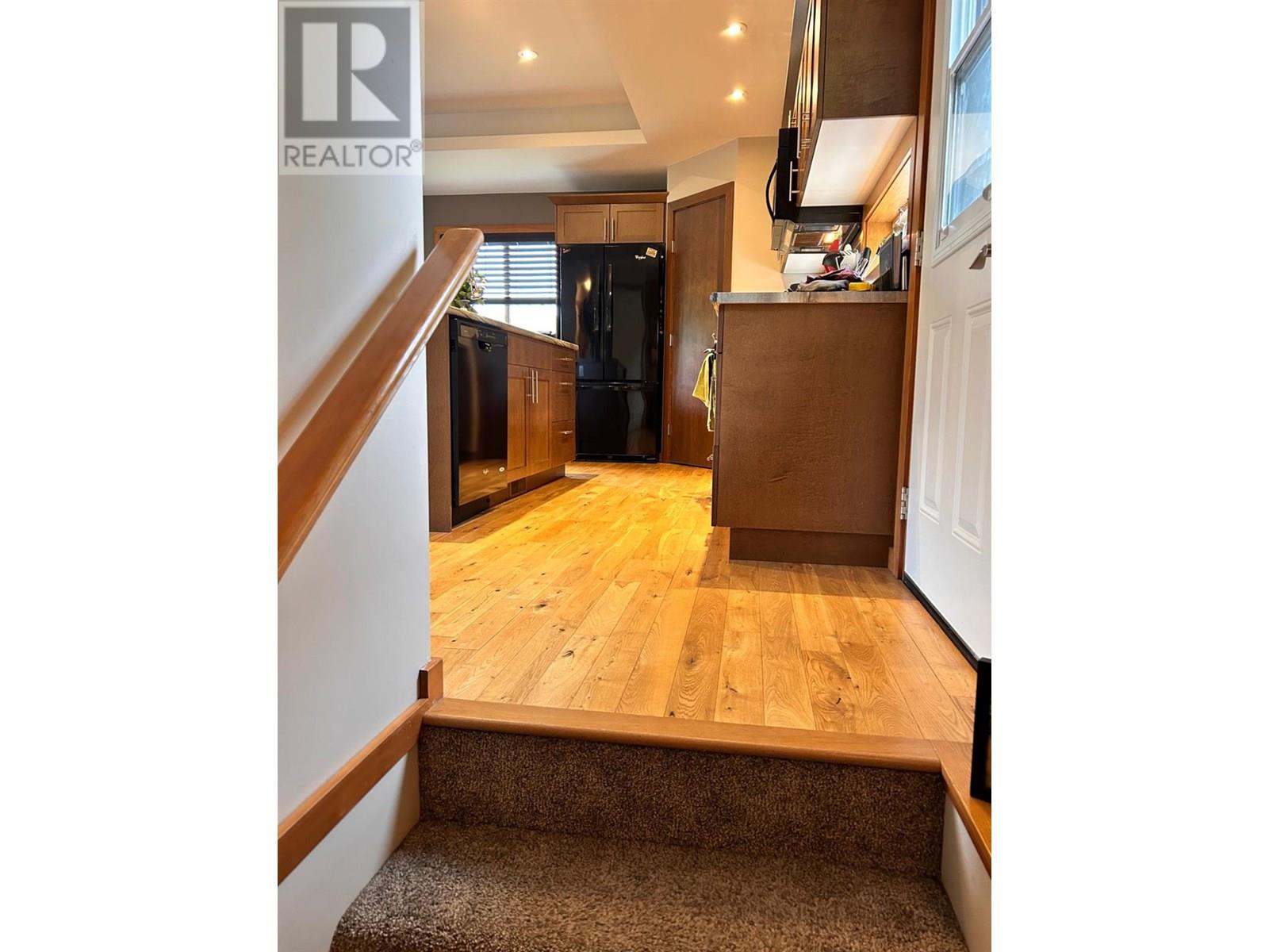 930 Redstone Drive, Rossland, British Columbia  V0G 1Y0 - Photo 11 - 10353440
