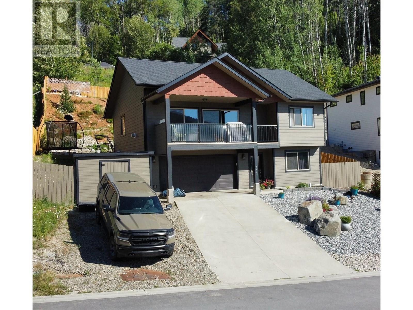 930 Redstone Drive, Rossland, British Columbia  V0G 1Y0 - Photo 2 - 10353440
