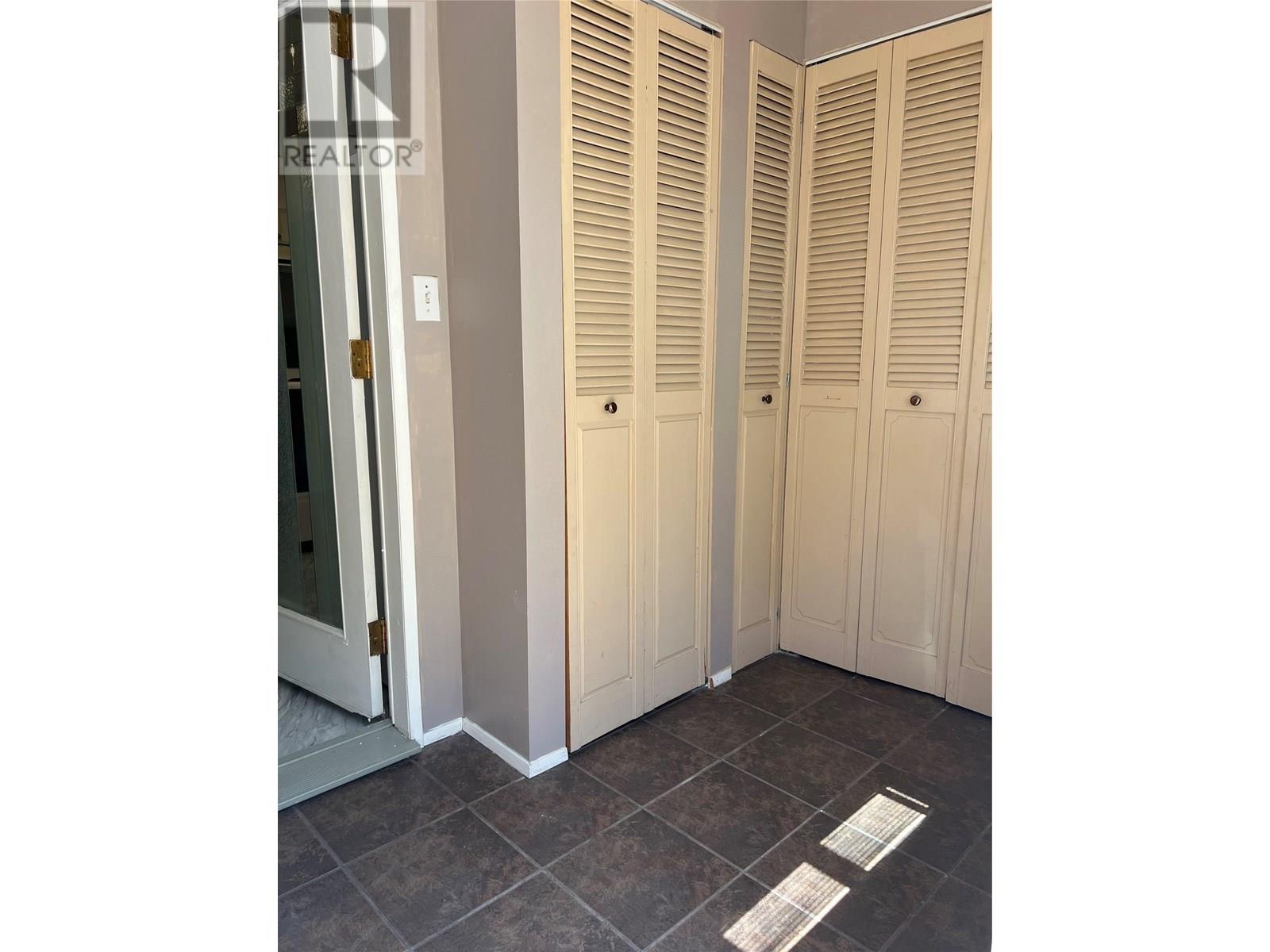 2072 Daniel Street, Trail, British Columbia  V1R 4G9 - Photo 19 - 10346852