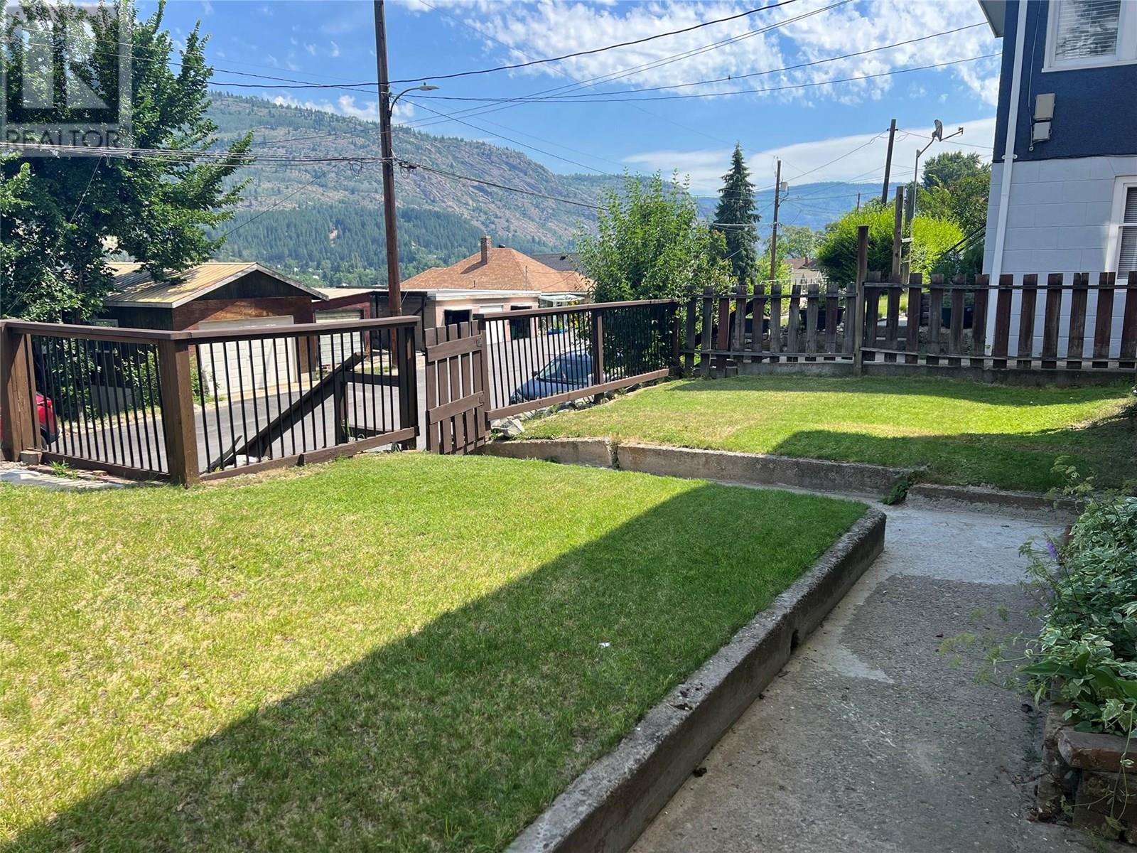 2072 Daniel Street, Trail, British Columbia  V1R 4G9 - Photo 27 - 10346852