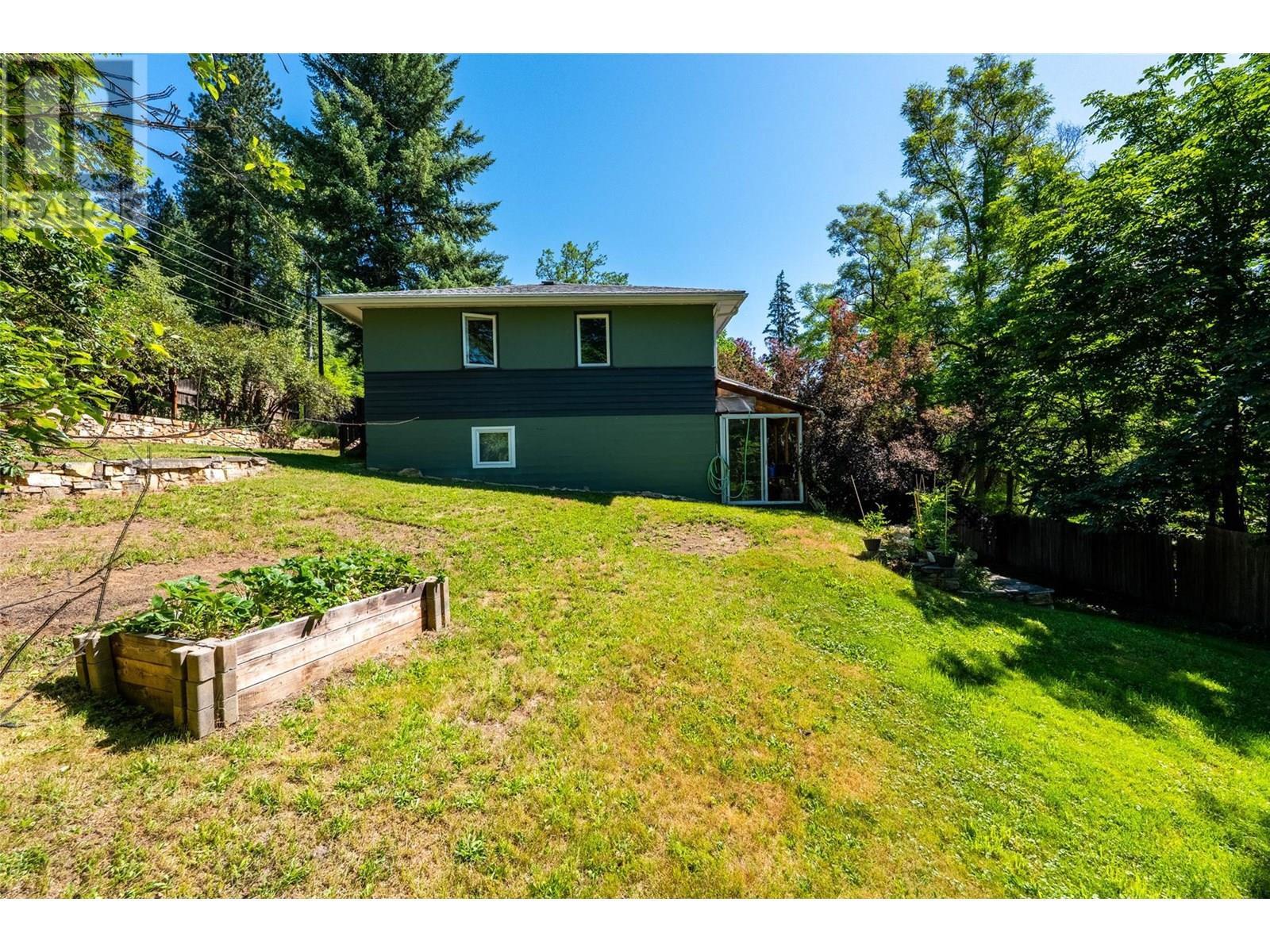 3250 South Slocan Village Road, South Slocan, British Columbia  V0G 2G1 - Photo 35 - 10354387