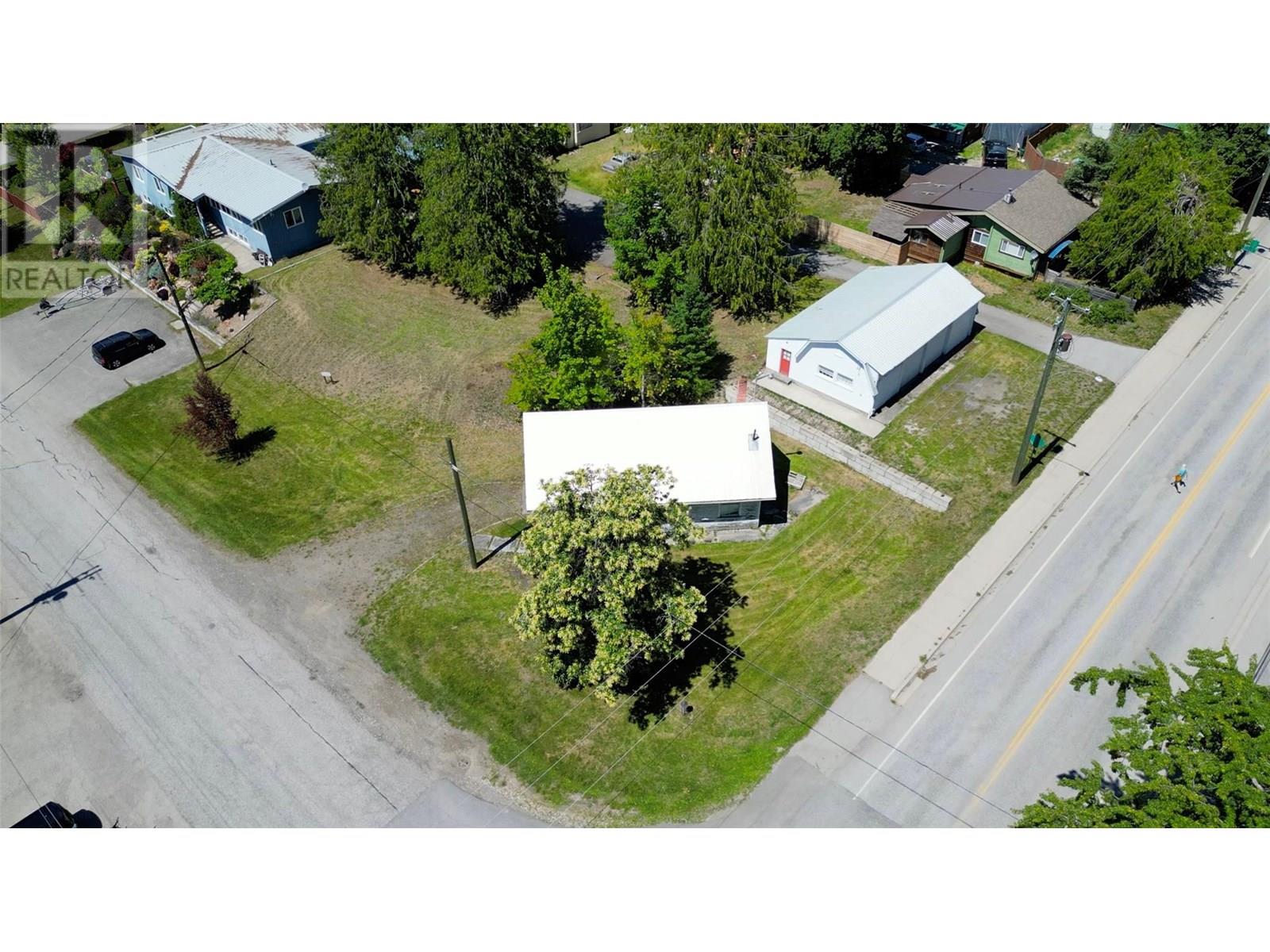 422 Slocan Avenue, New Denver, British Columbia  V0G 1S0 - Photo 5 - 10354516