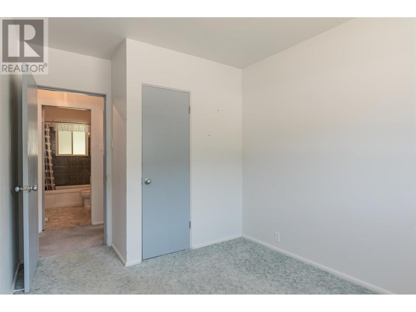 3357 Highway Drive, Trail, British Columbia  V1R 2T6 - Photo 13 - 10354494