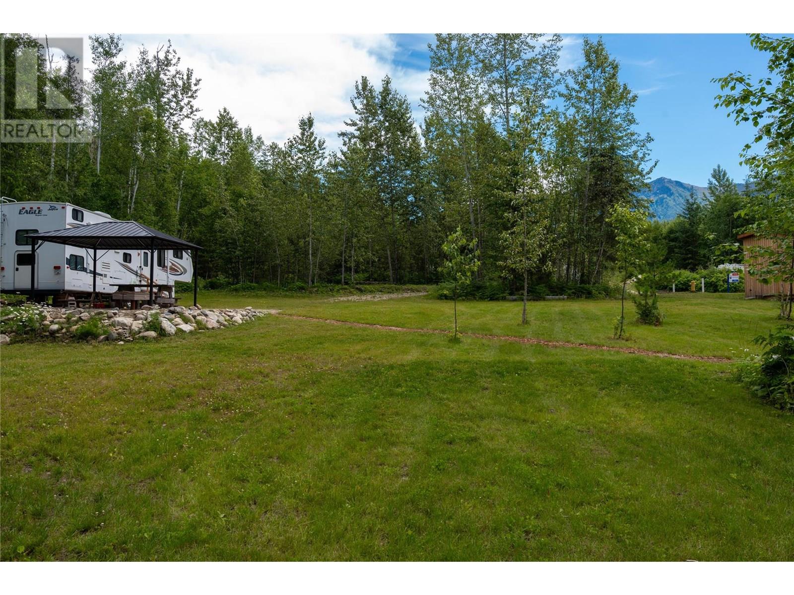 370 Lilac Link Street, Galena Bay, British Columbia  V0G 1R0 - Photo 16 - 10354075