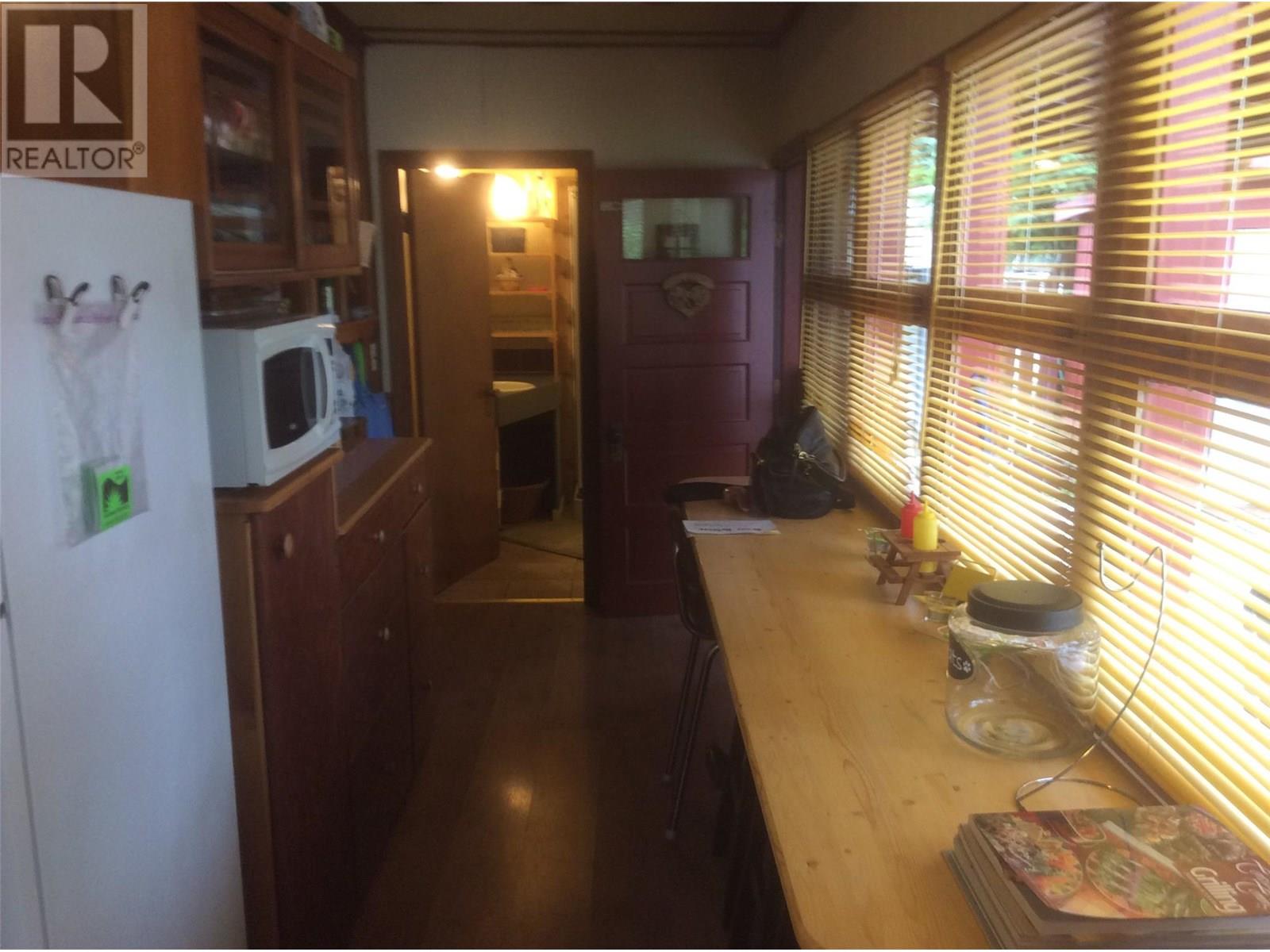 1581 Neimi Road, Christina Lake, British Columbia  V0H 1E2 - Photo 15 - 10354054