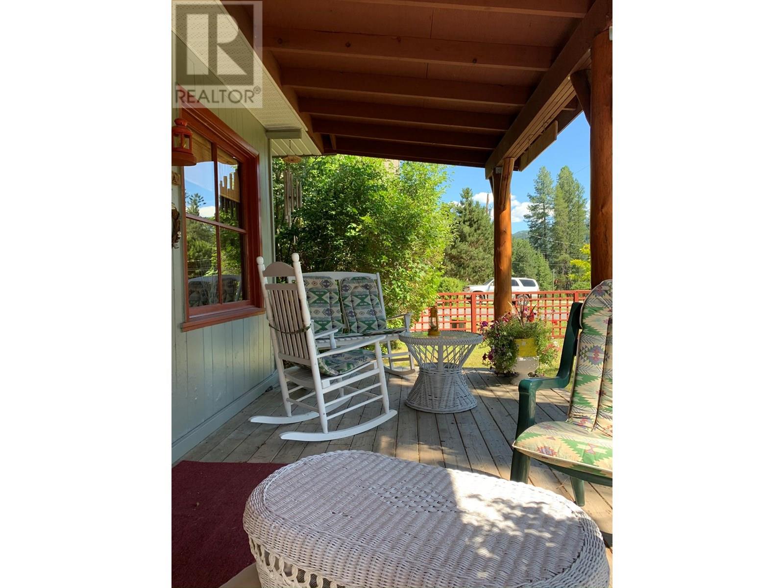 1581 Neimi Road, Christina Lake, British Columbia  V0H 1E2 - Photo 3 - 10354054