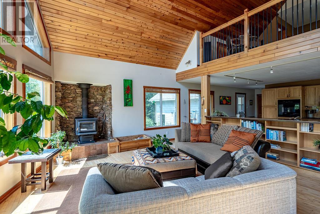 6105 Pine Ridge Road, Kaslo, British Columbia  V0G 1M0 - Photo 15 - 10354572