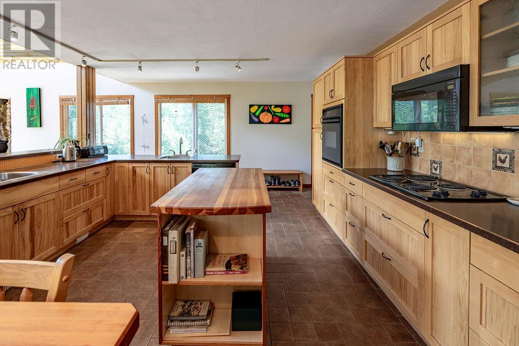 6105 Pine Ridge Road, Kaslo, British Columbia  V0G 1M0 - Photo 20 - 10354572