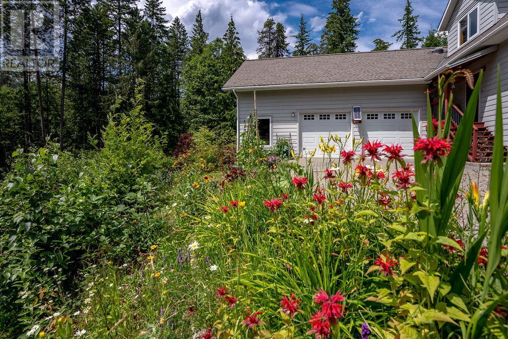 6105 Pine Ridge Road, Kaslo, British Columbia  V0G 1M0 - Photo 6 - 10354572