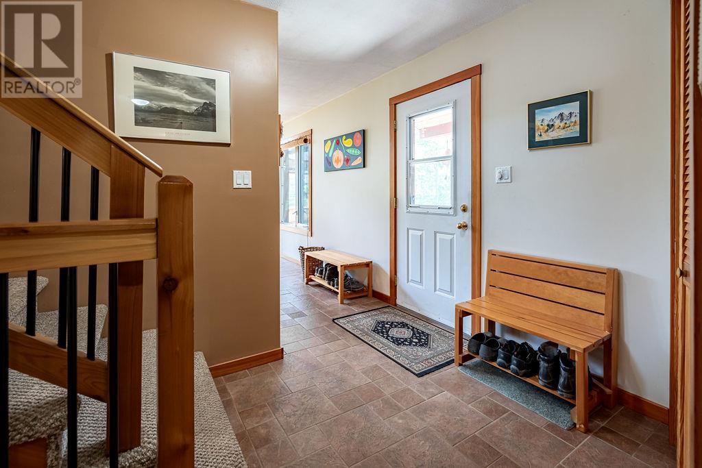 6105 Pine Ridge Road, Kaslo, British Columbia  V0G 1M0 - Photo 8 - 10354572