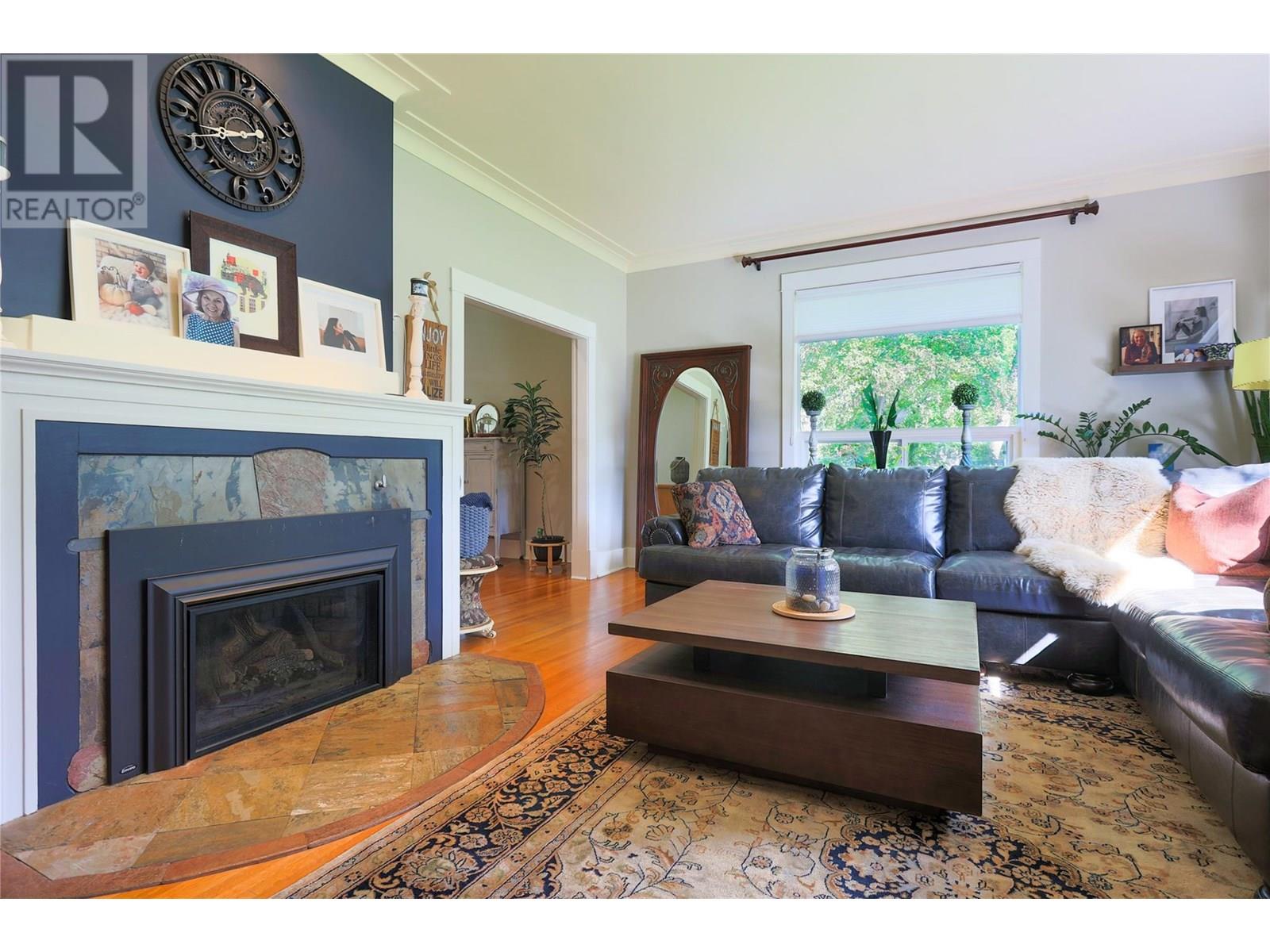 208 Ritchie Avenue, Trail, British Columbia  V1R 1H2 - Photo 4 - 10354767