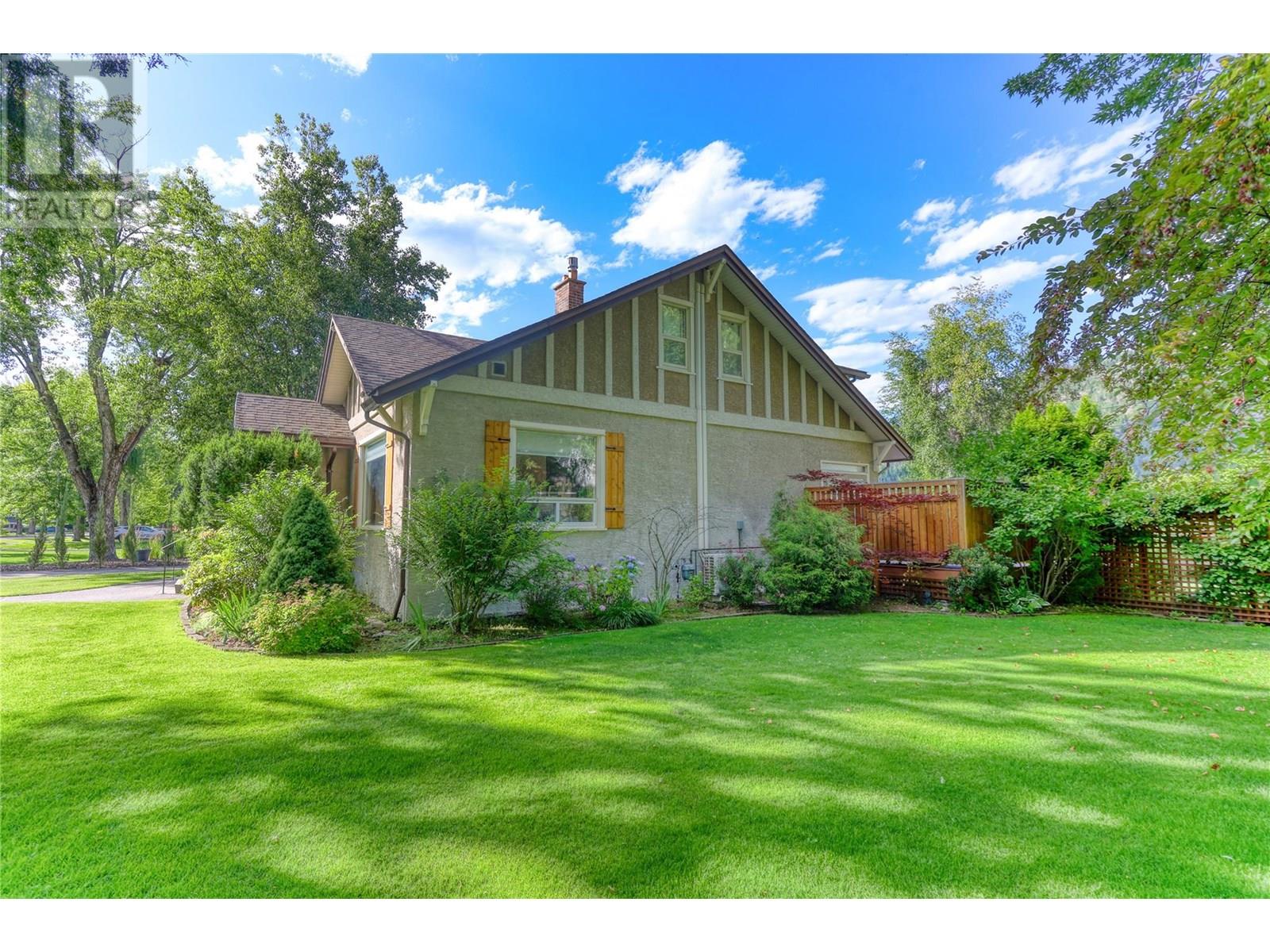 208 Ritchie Avenue, Trail, British Columbia  V1R 1H2 - Photo 51 - 10354767