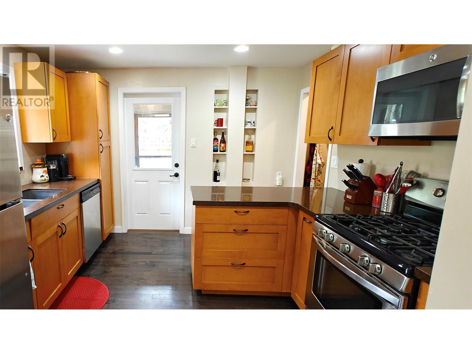 465 Forrest Drive, Warfield, British Columbia  V1R 2H1 - Photo 11 - 10354929