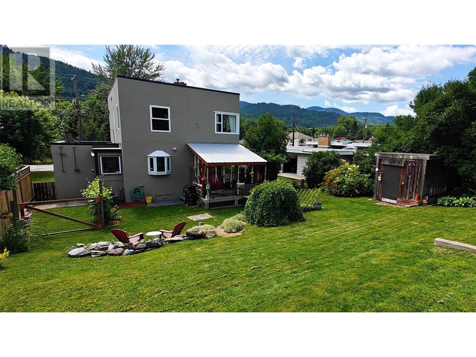 465 Forrest Drive, Warfield, British Columbia  V1R 2H1 - Photo 36 - 10354929