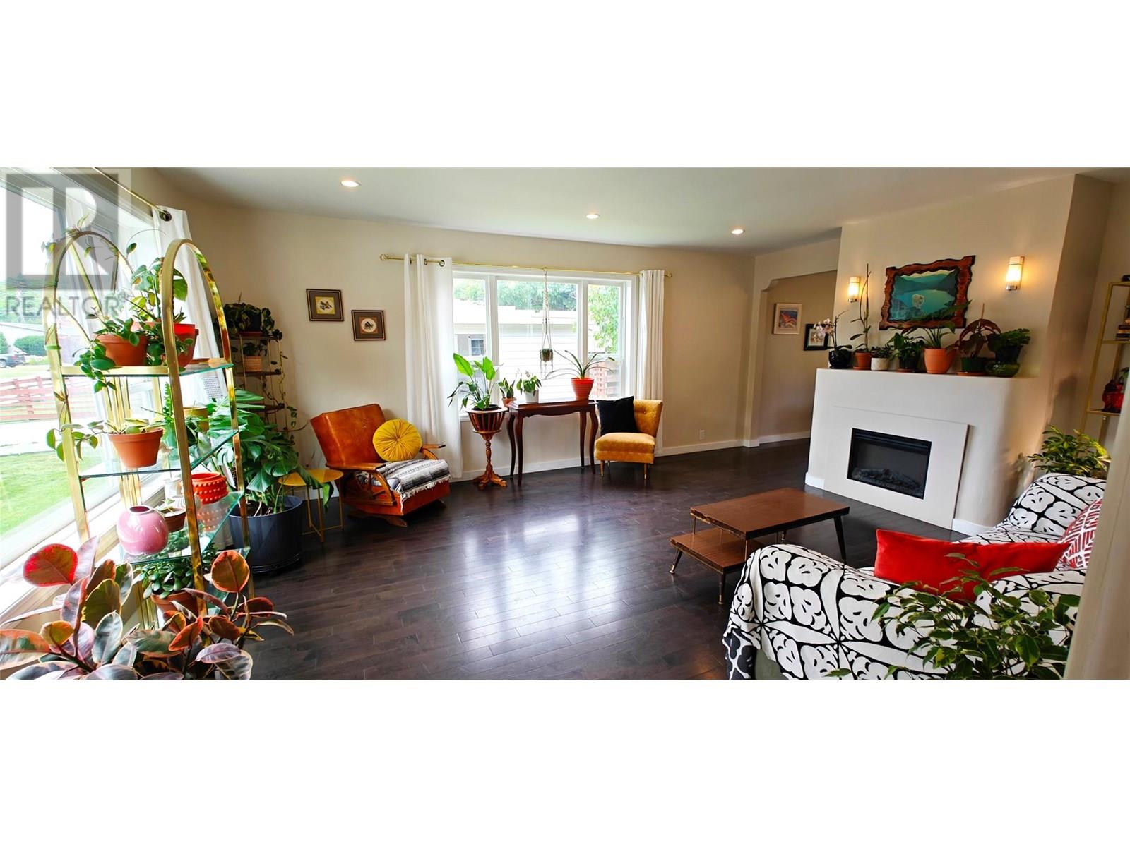 465 Forrest Drive, Warfield, British Columbia  V1R 2H1 - Photo 5 - 10354929