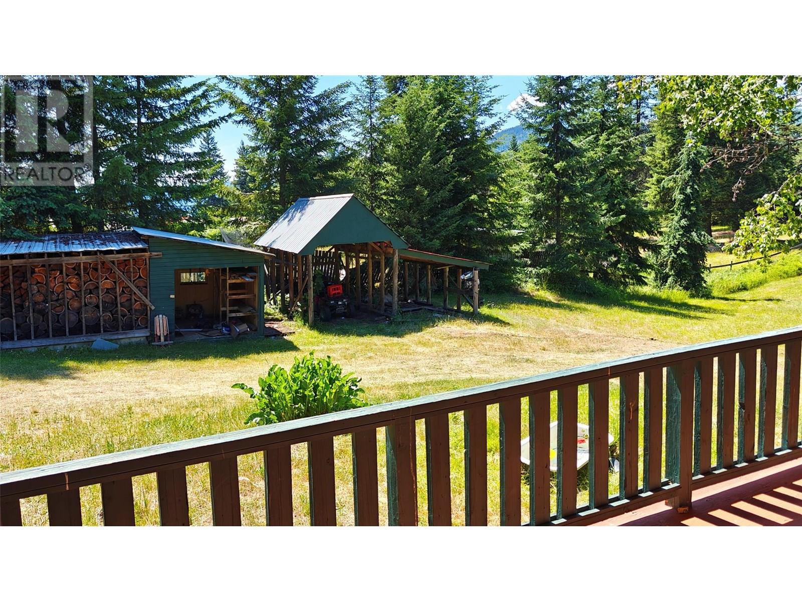 2029 Debruyn Road, Fruitvale, British Columbia  V0G 1L1 - Photo 12 - 10354721